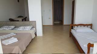 Апартаменты Apartment Light House Добра-Вода Апартаменты с видом на море-7