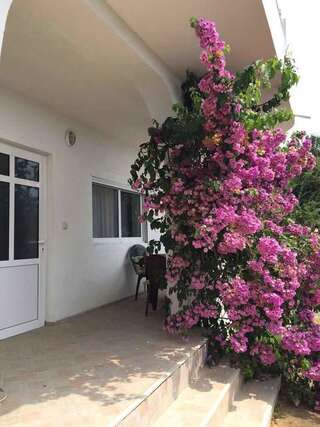Апартаменты Apartment Light House Добра-Вода Апартаменты - 1-й этаж-9